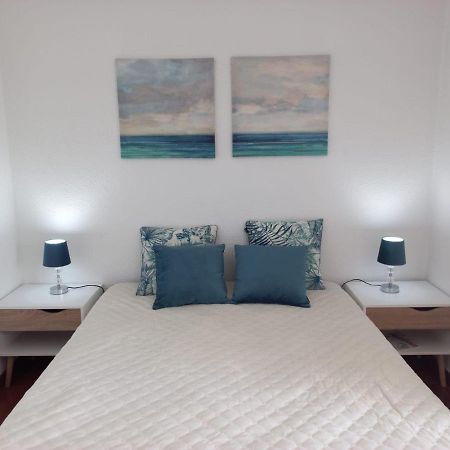 Carcavelos Surf Beach House Exteriör bild