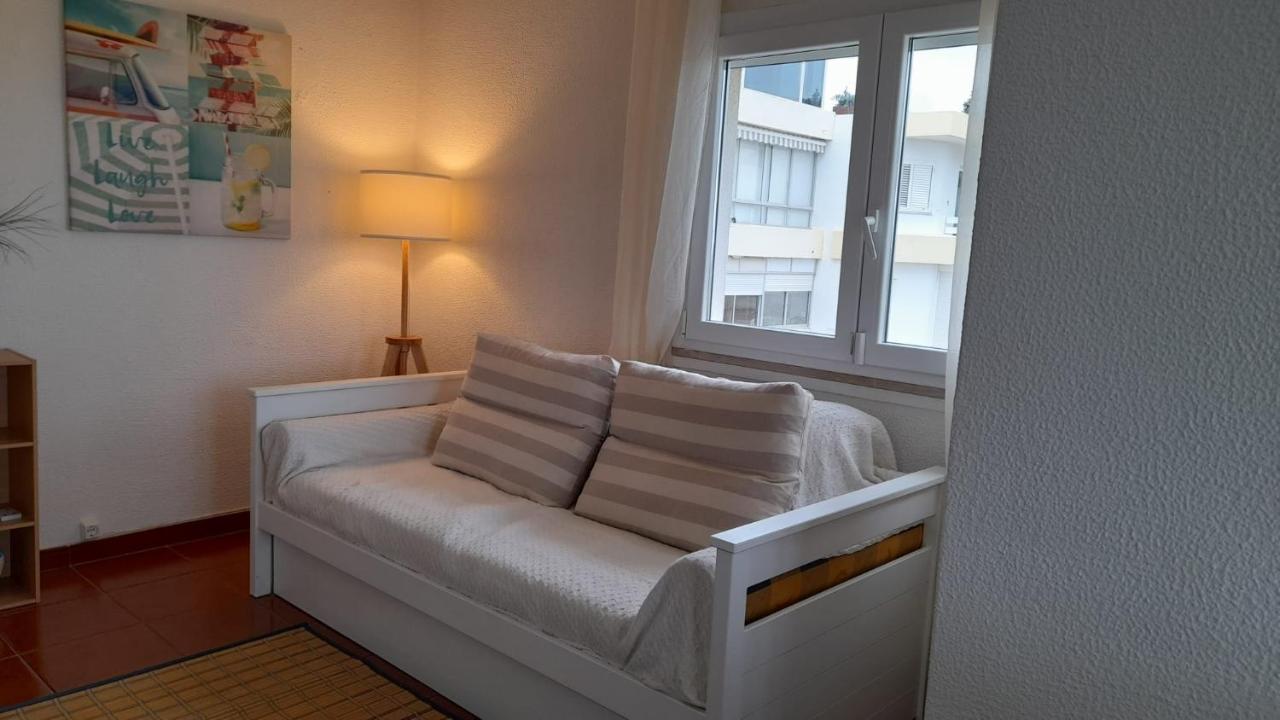 Carcavelos Surf Beach House Exteriör bild